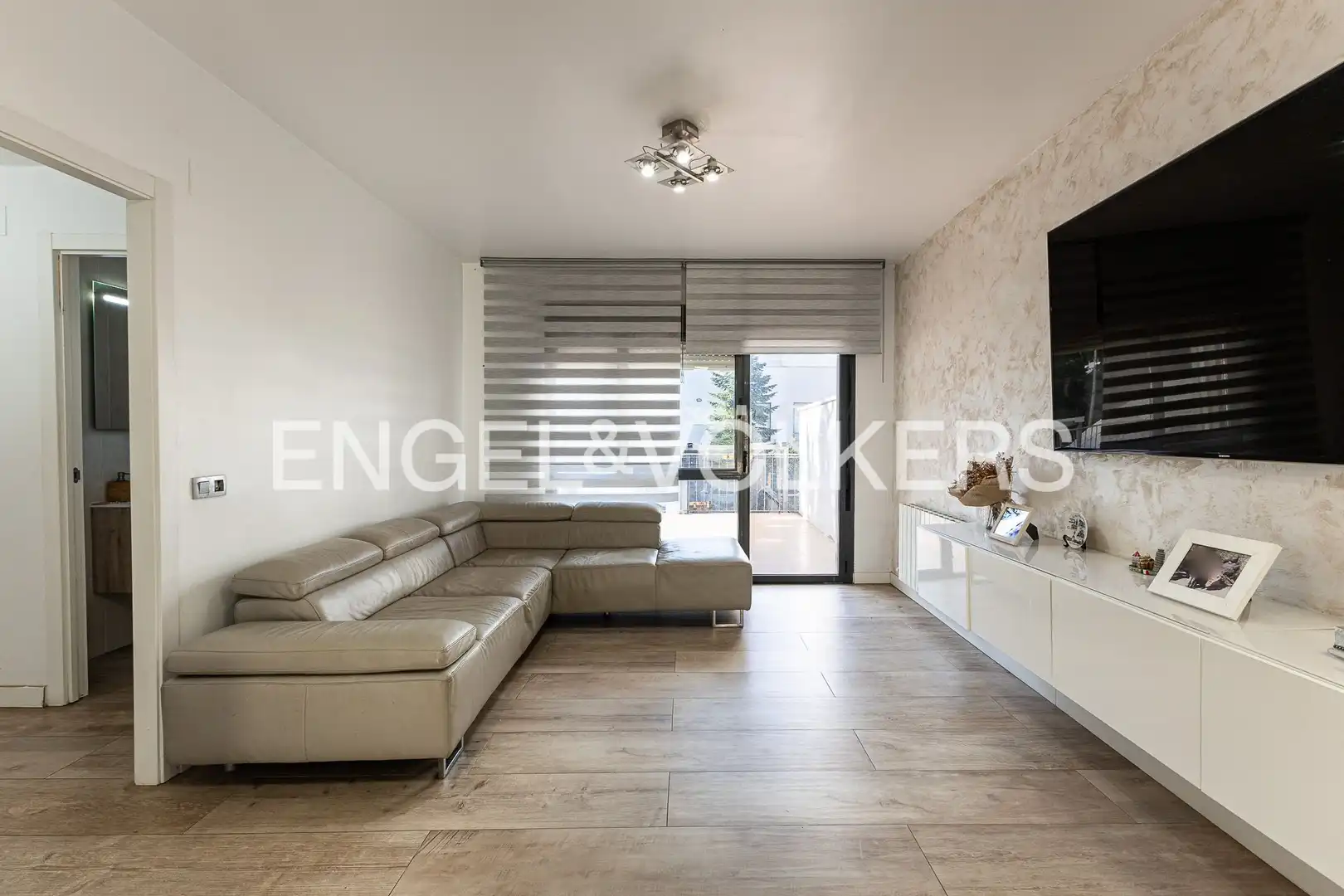 Sala de estar de Casa adosada en venta en Canet de Mar con Aire acondicionado, Calefacción y Jardín privado