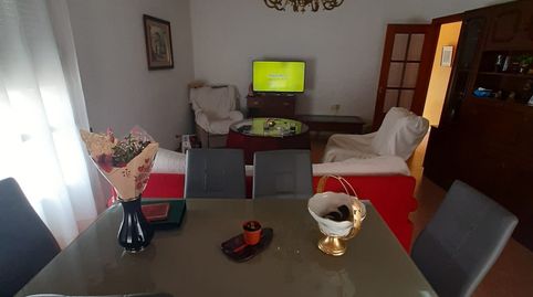 SE VENDE PISO CON COCHERA Y TRASTERO EN LA ZONA DE LA CARRETERA CIRCUNVALACION