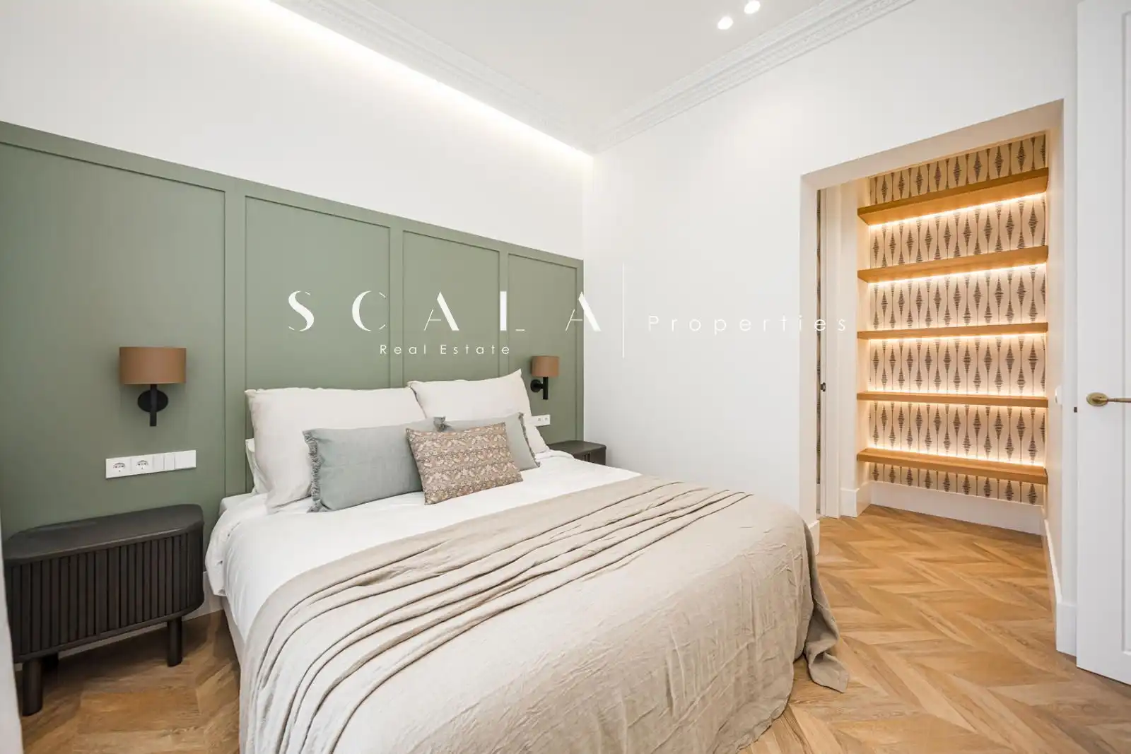 Schlafzimmer von Wohnung zur Miete in Madrid mit Klimaanlage, Heizung und Terrasse