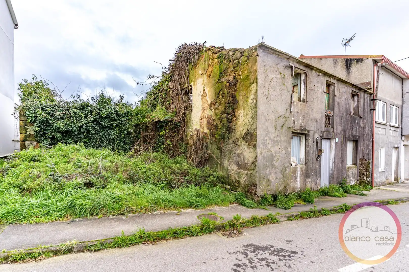 Exterior view of Houses for sale in Carballo  with Private garden