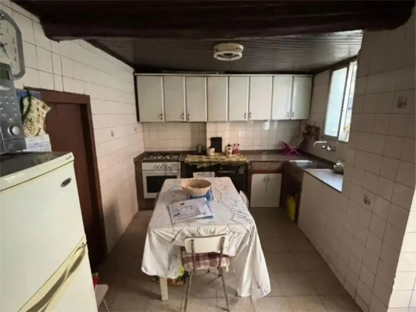 Küche von Wohnung zum Verkauf in Crecente mit Privatgarten und Möbliert