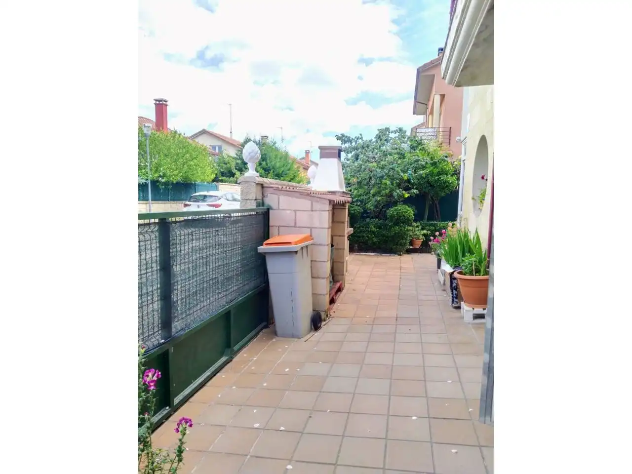 Terrassa de Casa o xalet en venda en Villariezo amb Calefacció, Jardí privat i Parquet