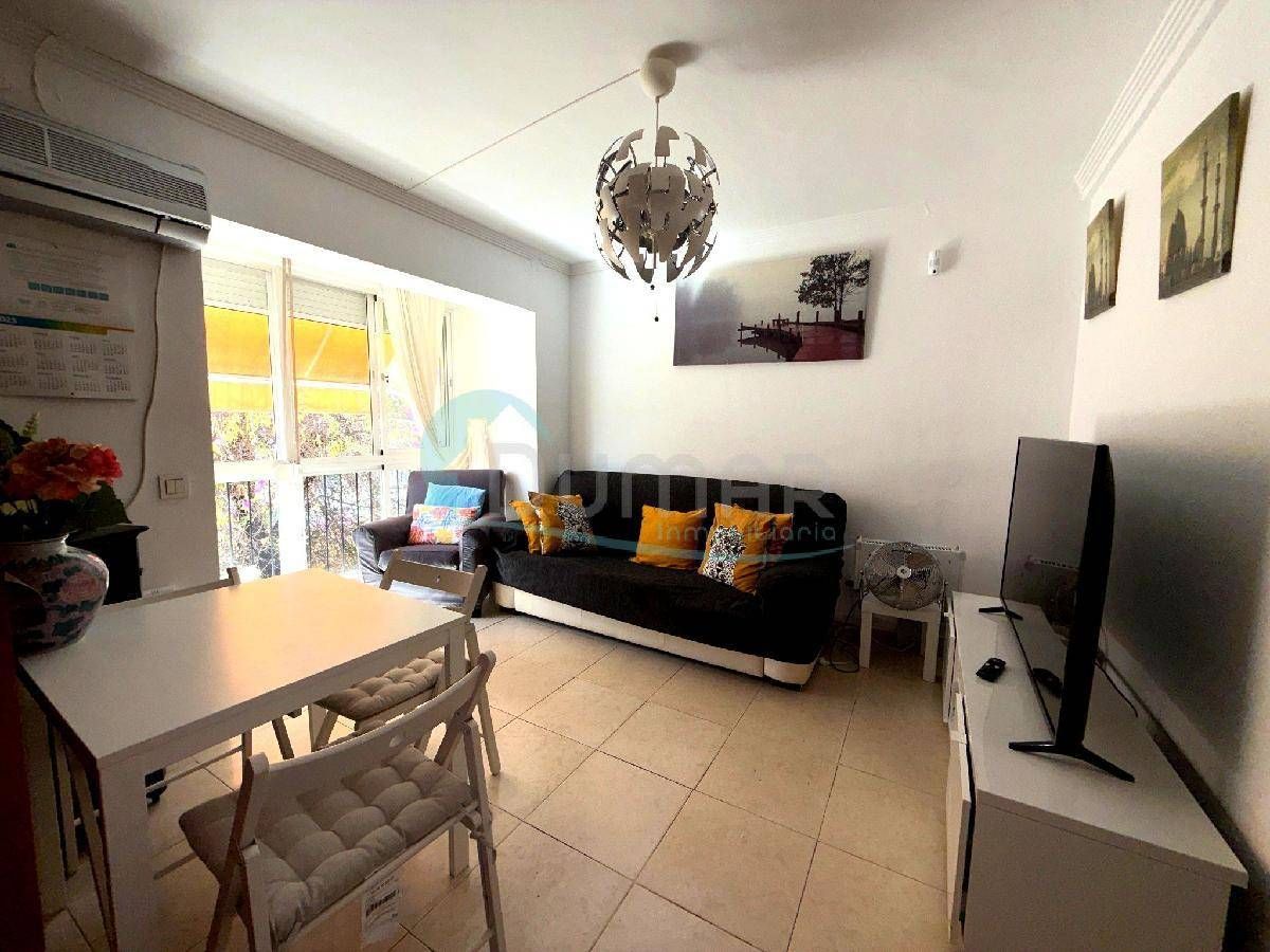 Sala d'estar de Pis en venda en Marbella amb Aire condicionat i Traster