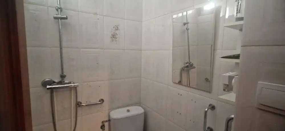 Baño de Casa adosada en venta en Valencia con Aire acondicionado, Calefacción y Terraza