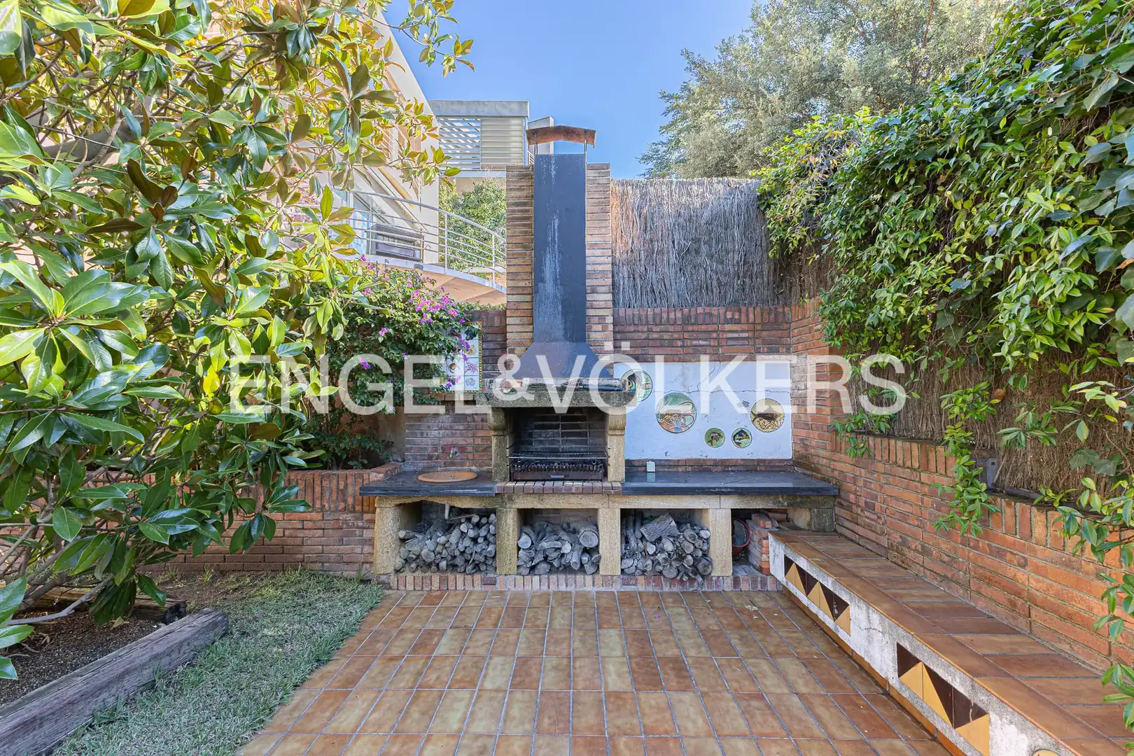 Terraza de Casa o chalet en venta en Sant Just Desvern con Aire acondicionado, Calefacción y Jardín privado