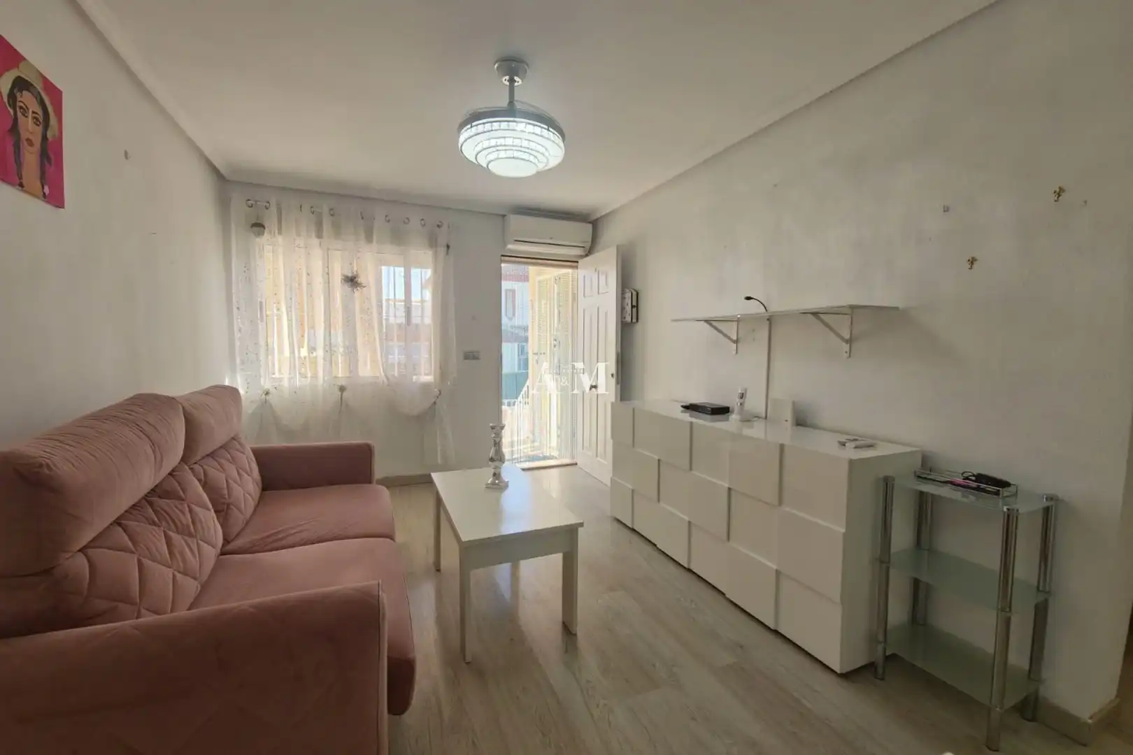 Sala d'estar de Planta baixa de lloguer en Orihuela amb Aire condicionat, Calefacció i Jardí privat