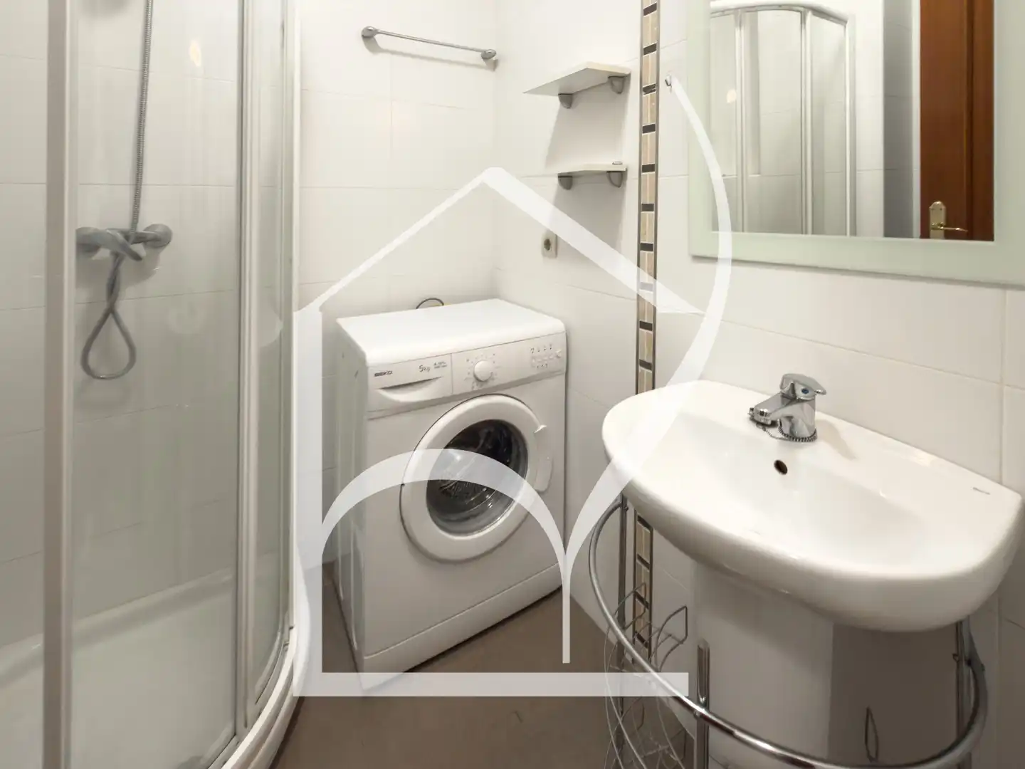 Baño de Apartamento de alquiler en Salamanca con Aire acondicionado, Calefacción y Amueblado