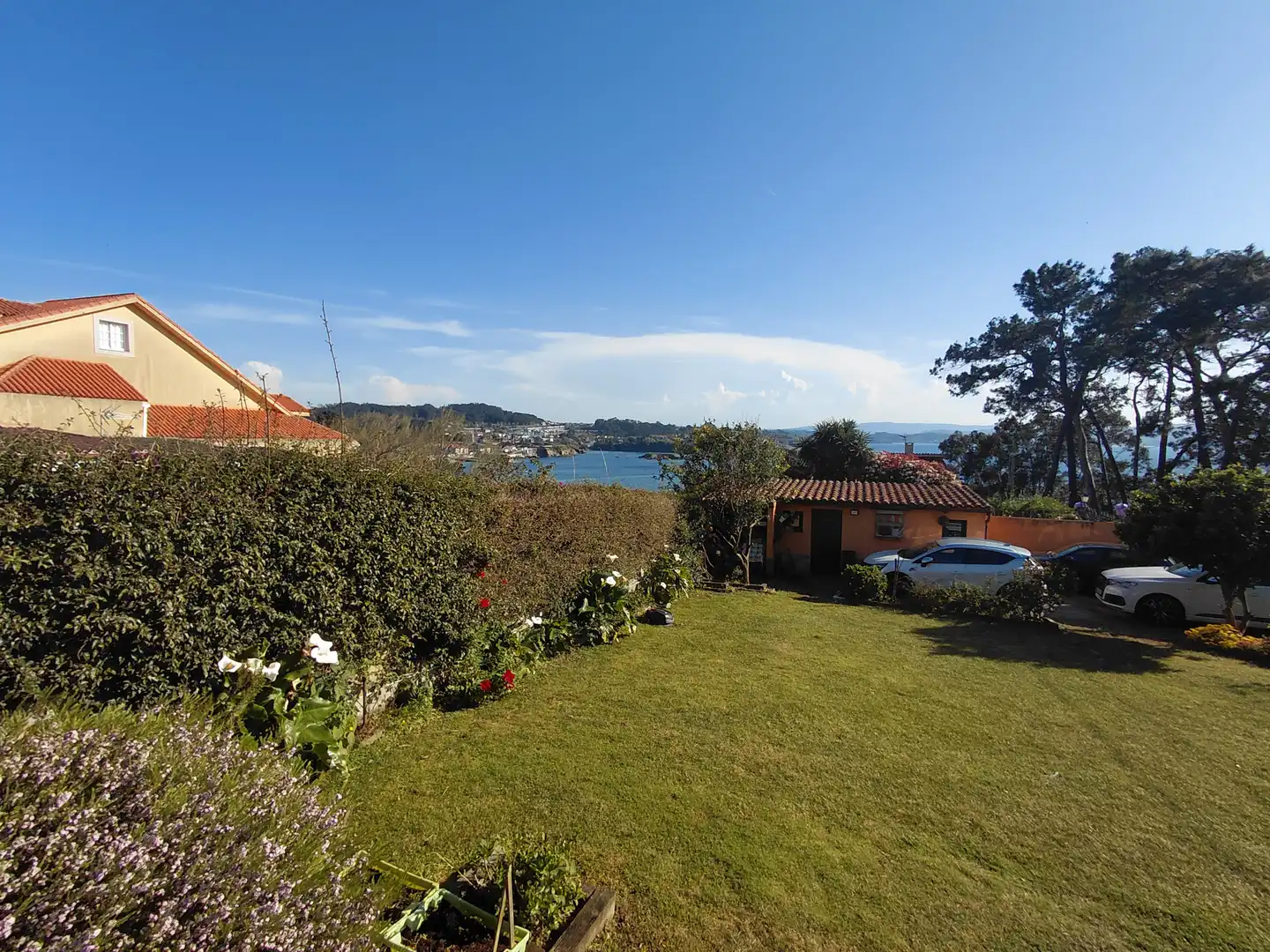 Jardín de Casa o chalet en venta en Oleiros con Calefacción, Jardín privado y Parquet