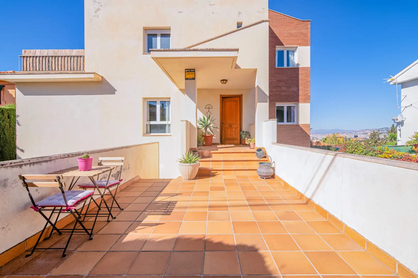 Terrassa de Casa o xalet en venda en La Zubia amb Calefacció i Jardí privat