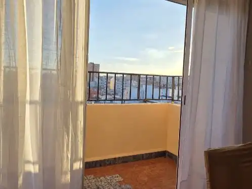 Bedroom of Flat for share in Sur