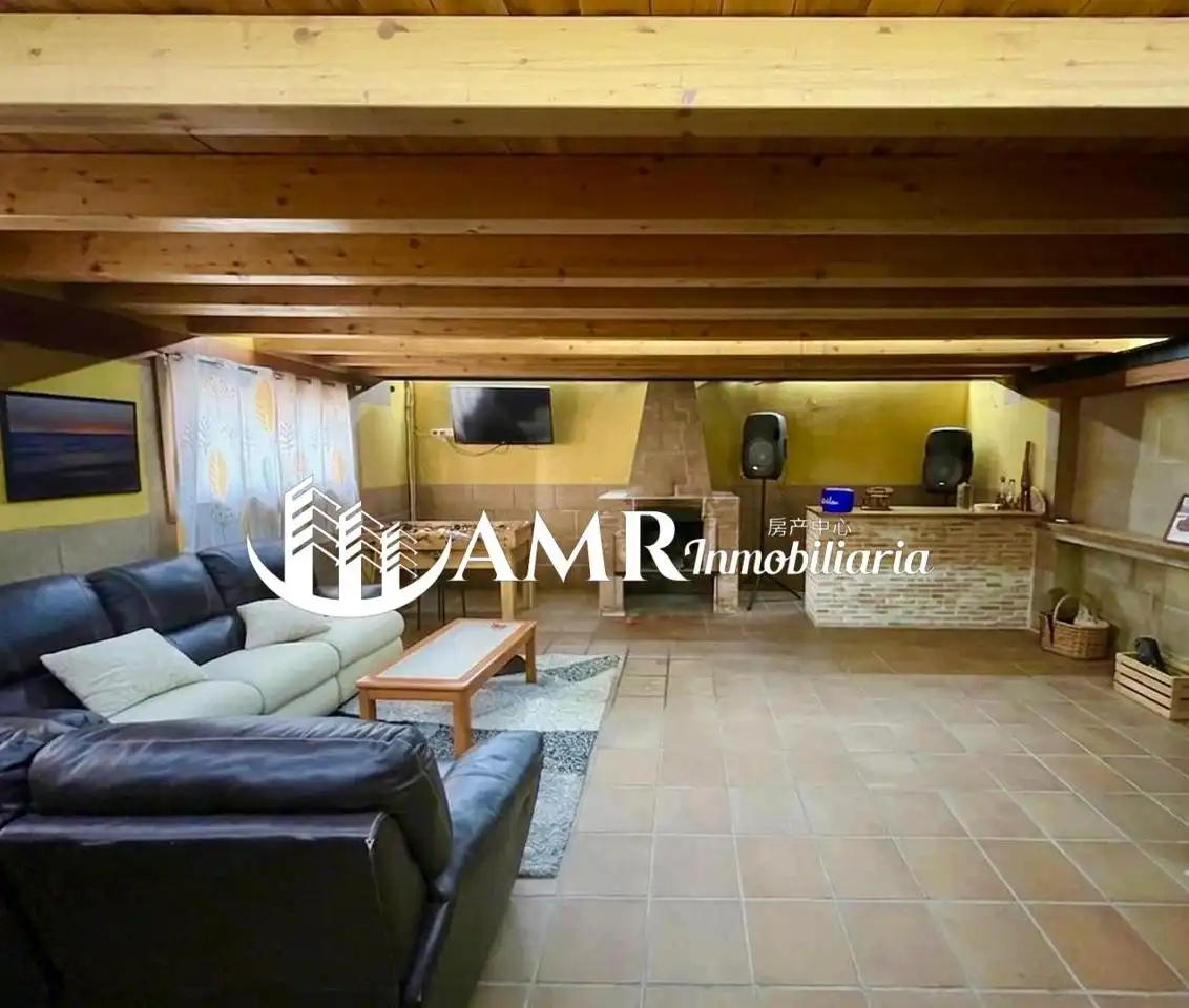 Detached homes for sale in Seseña  with Air Conditioner, Heating and Private garden