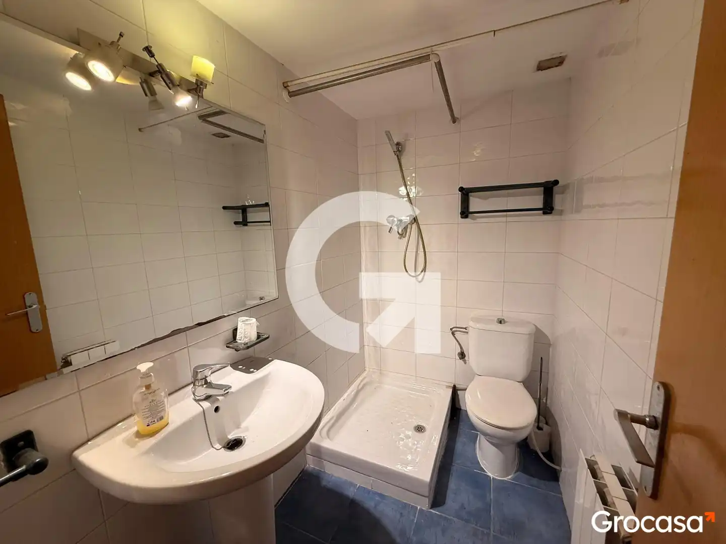 Baño de Piso en venta en Rubí con Aire acondicionado, Calefacción y Terraza