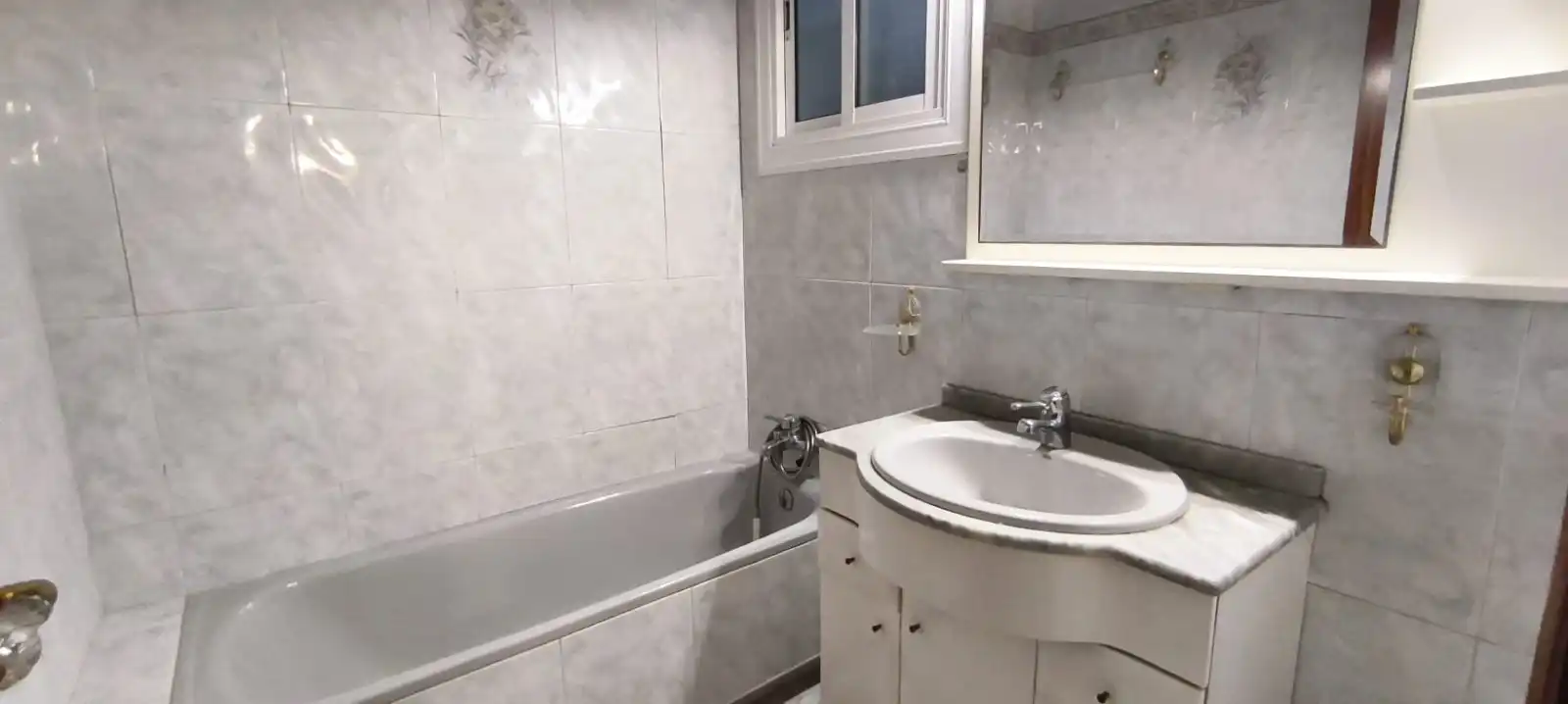 Baño de Piso en venta en El Prat de Llobregat con Balcón