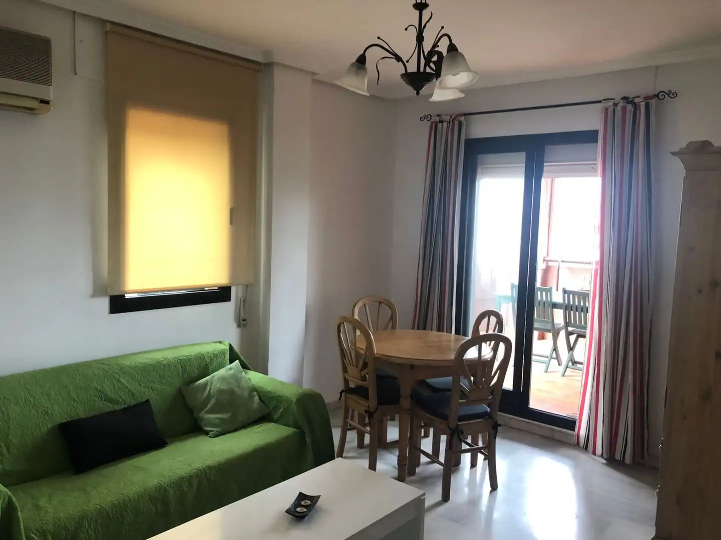 Sala de estar de Piso de alquiler en Algeciras con Amueblado