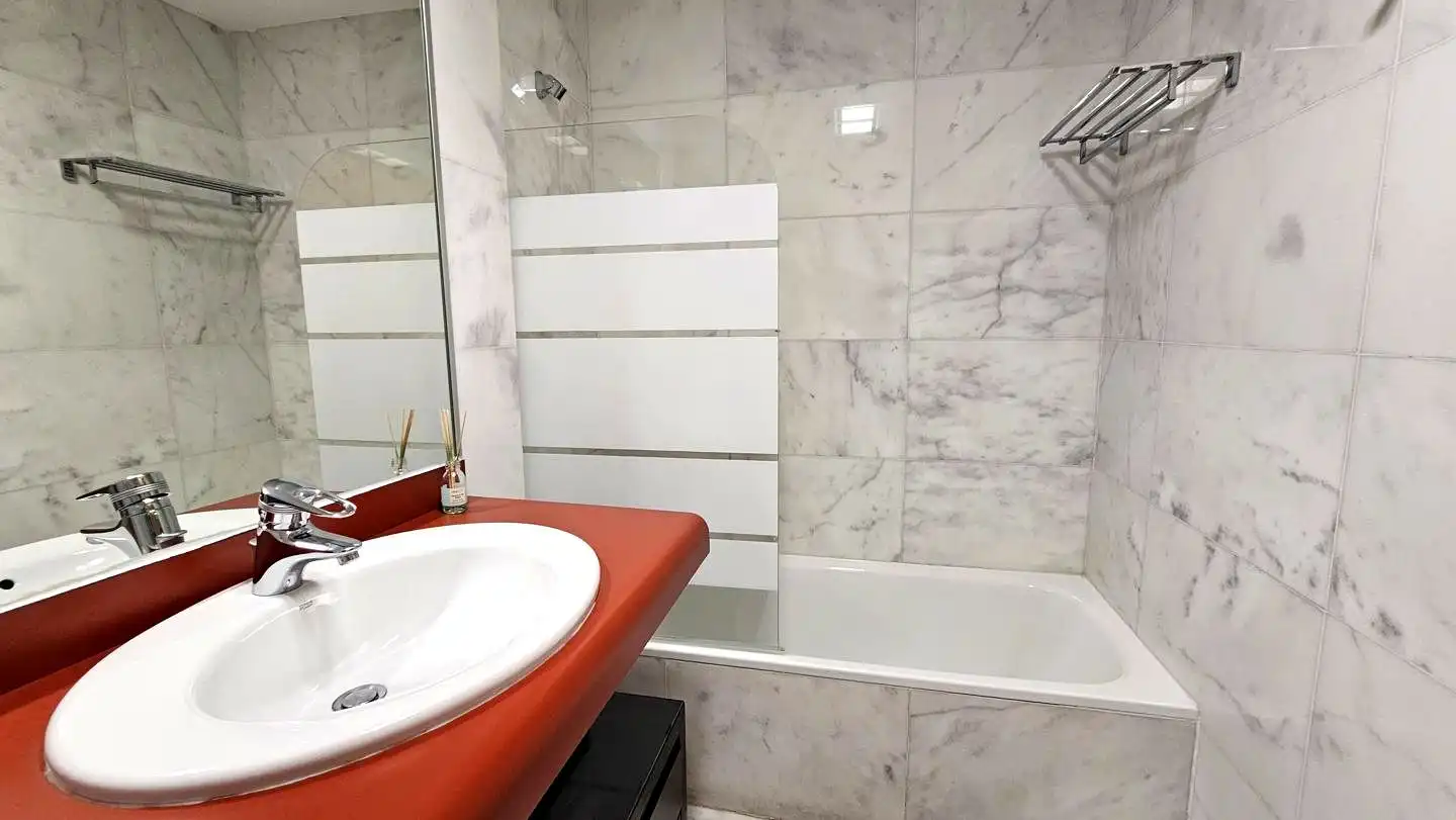 Baño de Piso de alquiler en Las Palmas de Gran Canaria con Aire acondicionado, Parquet y Terraza