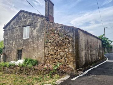 Terraced house for sale in Teo