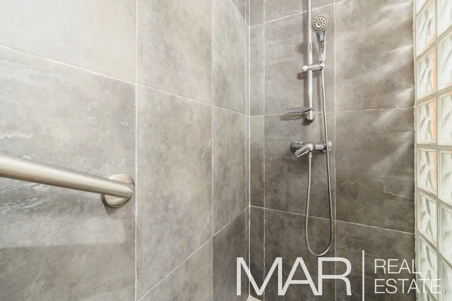 Baño de Piso en venta en Madrid con Aire acondicionado, Calefacción y Trastero