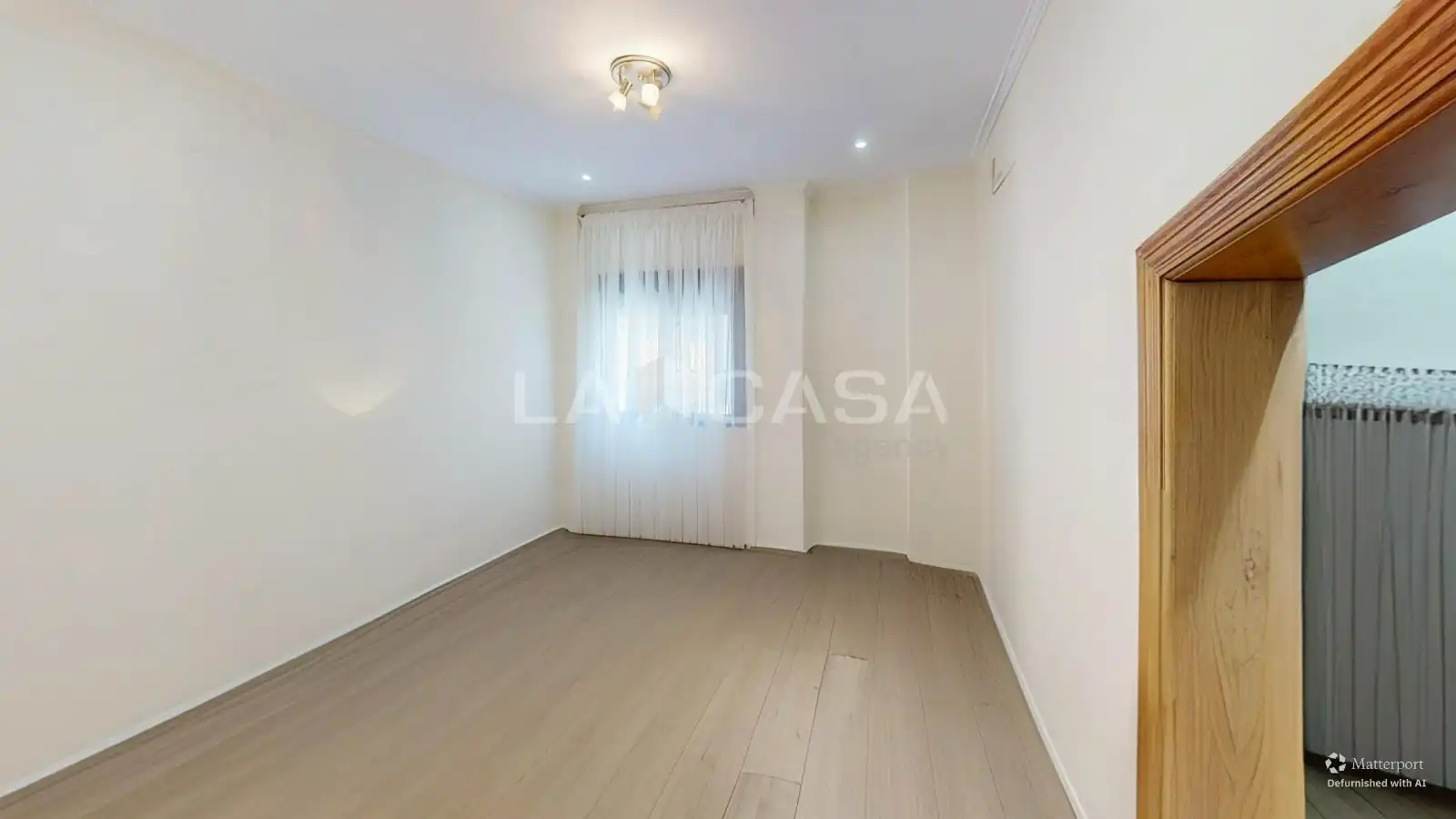 Dormitori de Casa adosada en venda en Valencia amb Aire condicionat, Terrassa i Traster