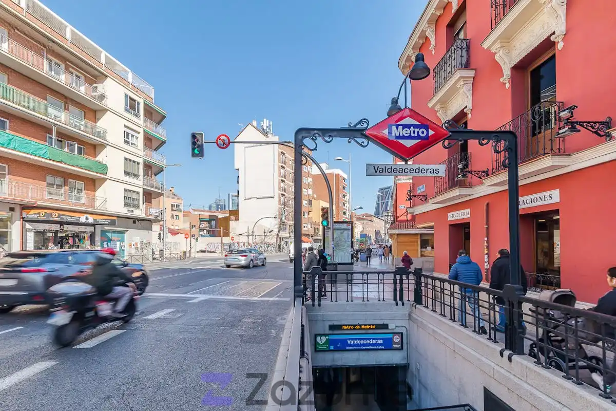 Flat for rent in C. del Divino Redentor, Valdeacederas