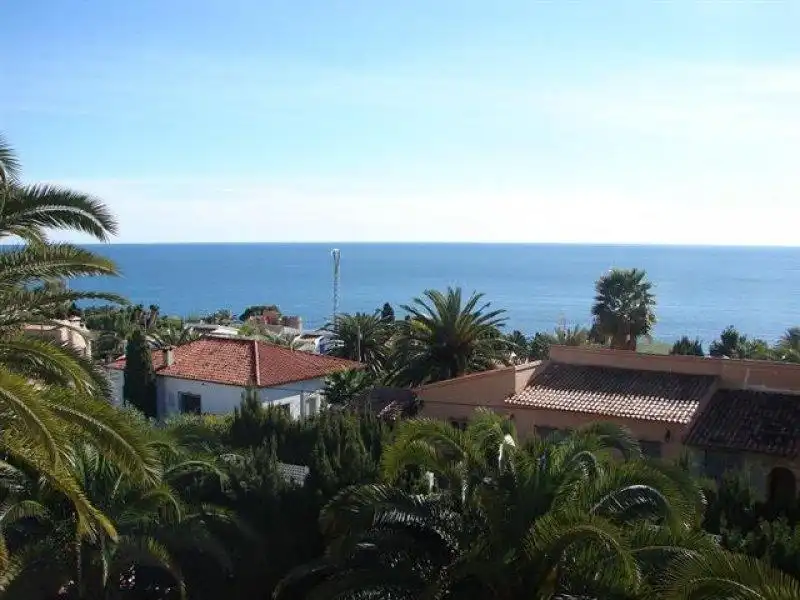 Casa con jardín en venta en Canuta, imagen 6