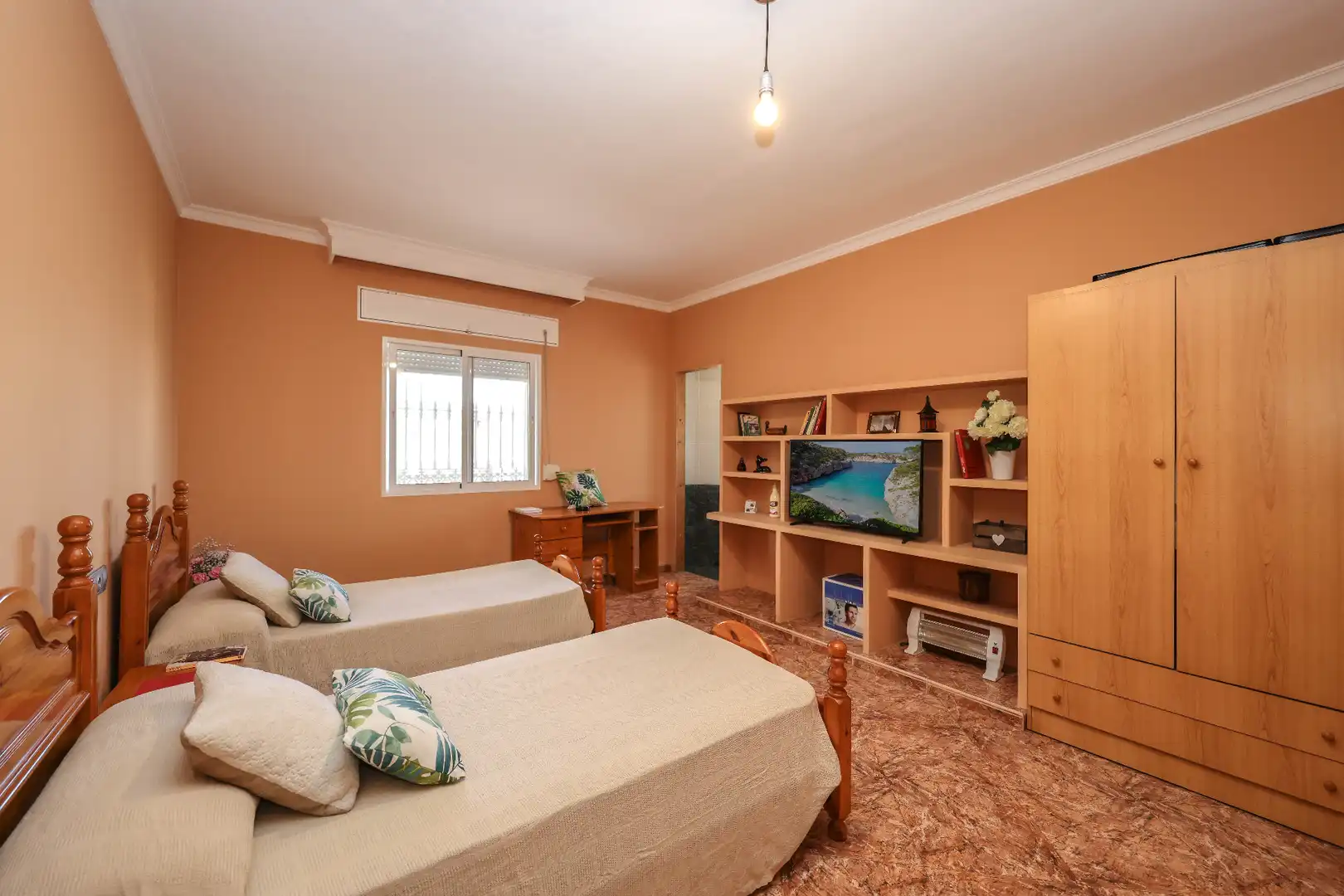 Bedroom of Houses for sale in Monda  with Air Conditioner, Private garden and Storage room