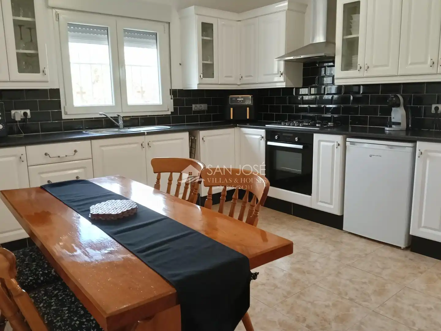 Cocina de Casa o chalet en venta en Aspe con Aire acondicionado, Calefacción y Jardín privado