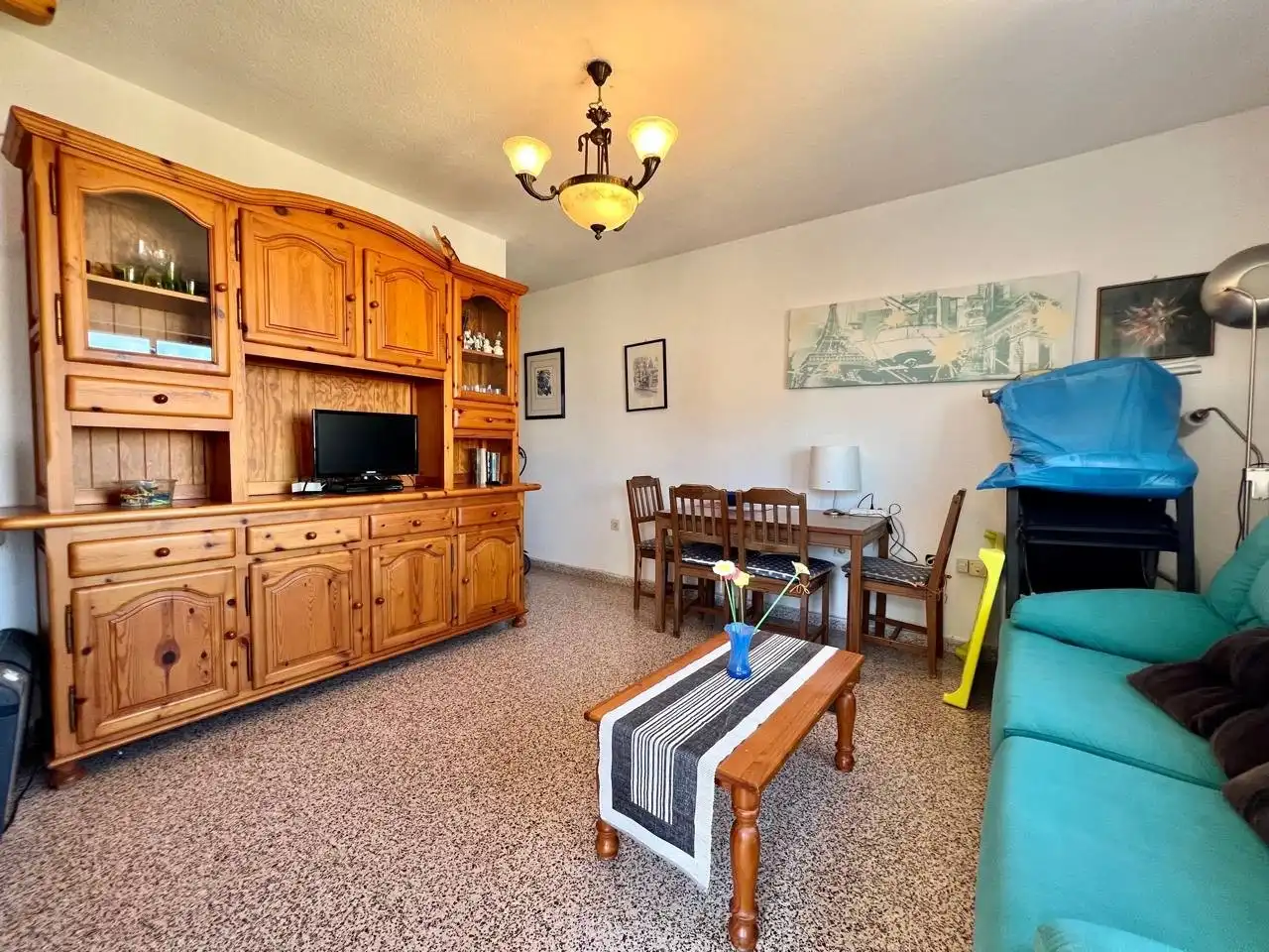Sala d'estar de Apartament en venda en Guardamar del Segura amb Terrassa, Moblat i Rentadora