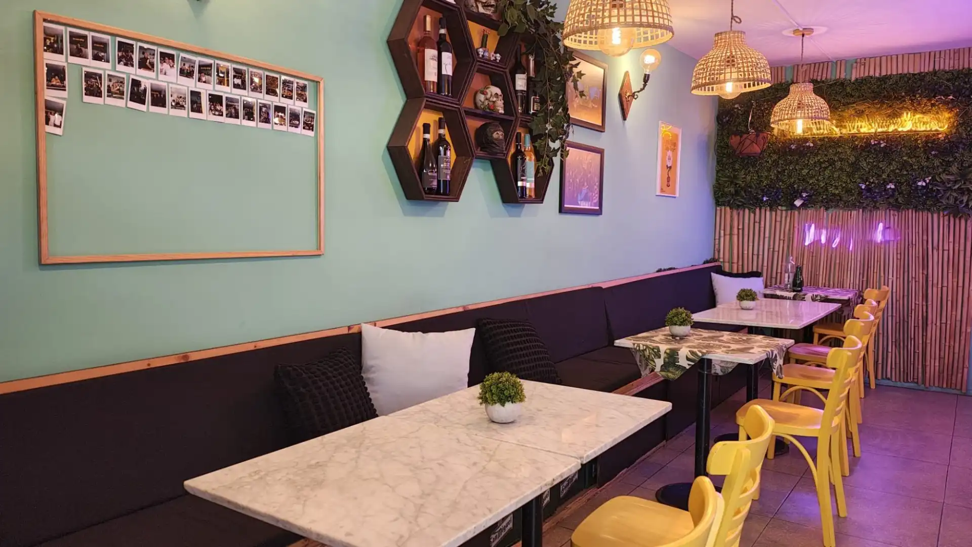 Comedor de Local en traspaso en Barcelona con Aire acondicionado, Terraza y Amueblado