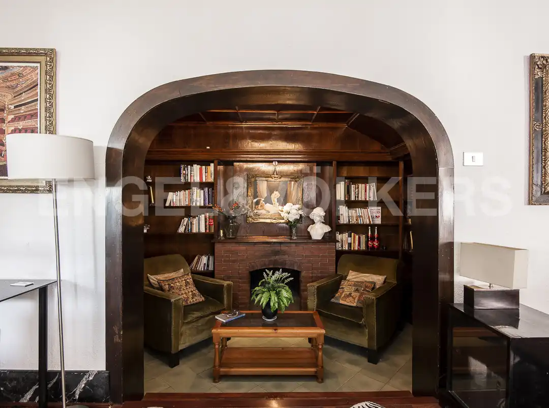 Sala d'estar de Casa o xalet en venda en Barcelona amb Calefacció, Jardí privat i Terrassa