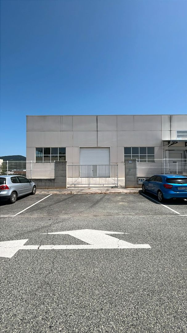 Exterior view of Industrial buildings to rent in Huarte / Uharte