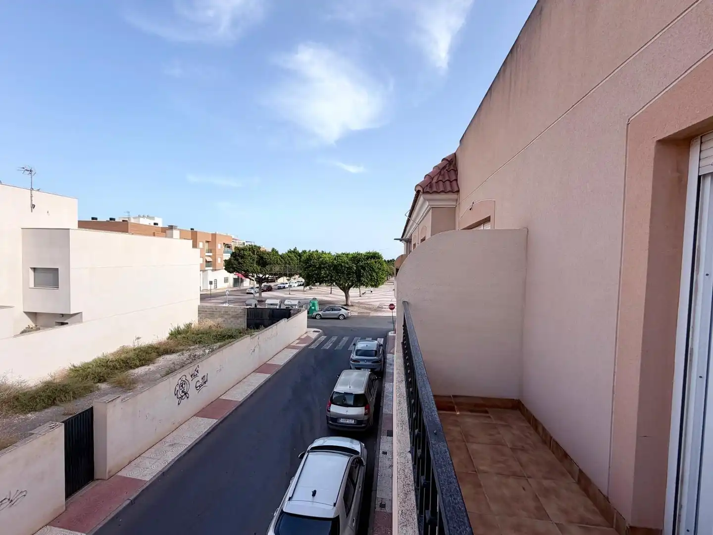 Exterior view of Study for rent in Roquetas de Mar  with Air Conditioner, Furnished and Balcony