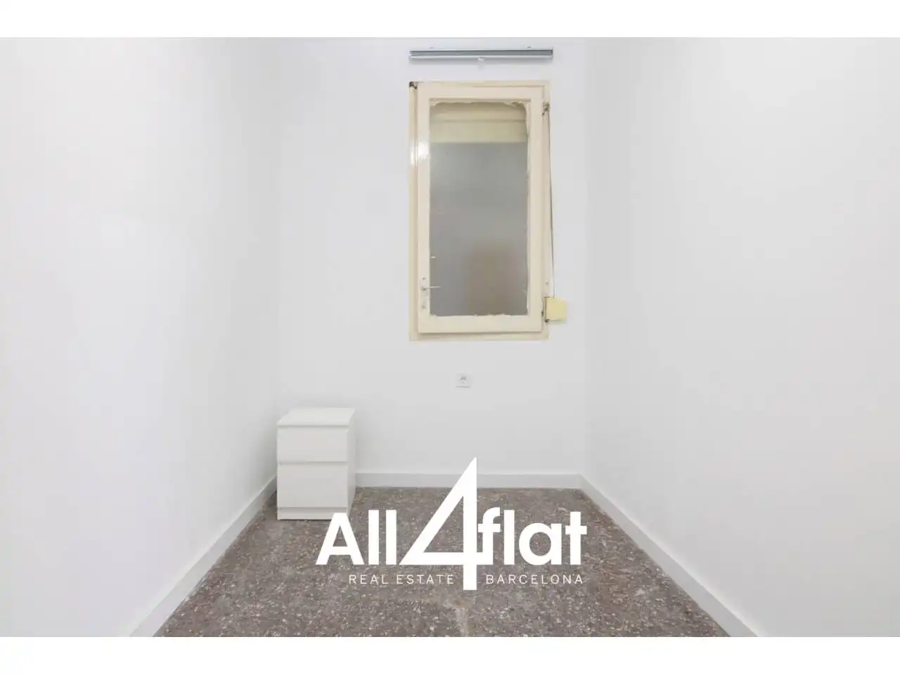 Habitación de Piso de alquiler en Barcelona con Calefacción, Amueblado y Balcón