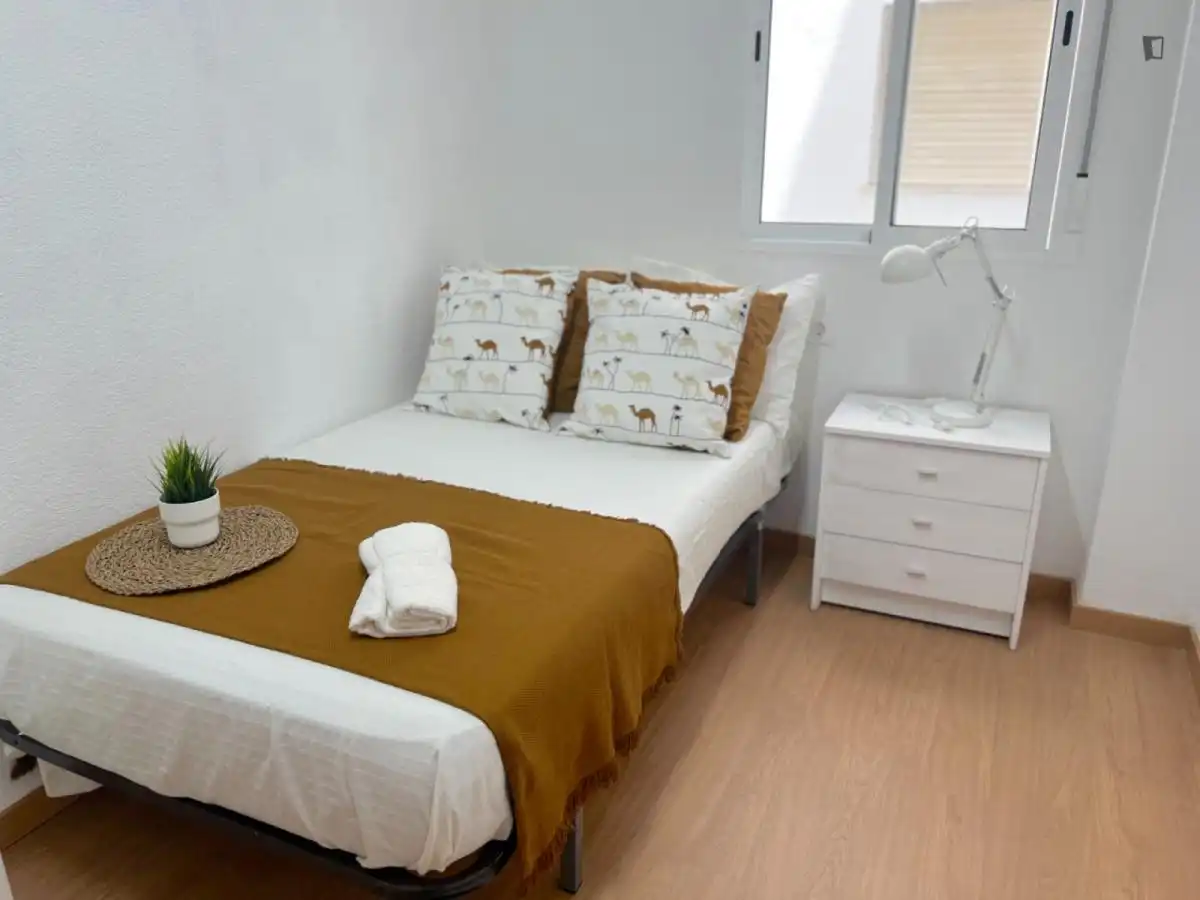 Schlafzimmer von Wohnungen zur untervermieten in  Valencia Capital mit Möbliert, Ofen und Waschmaschine