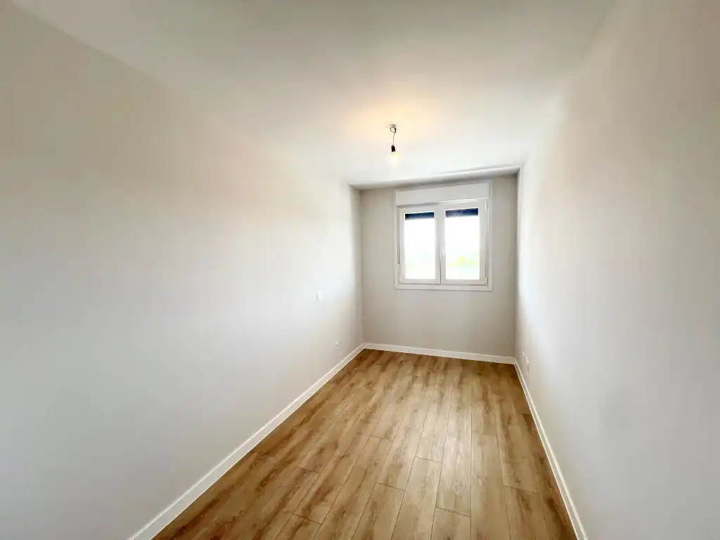 Habitación de Piso de alquiler en Alcalá de Henares con Terraza, Trastero y Domótica