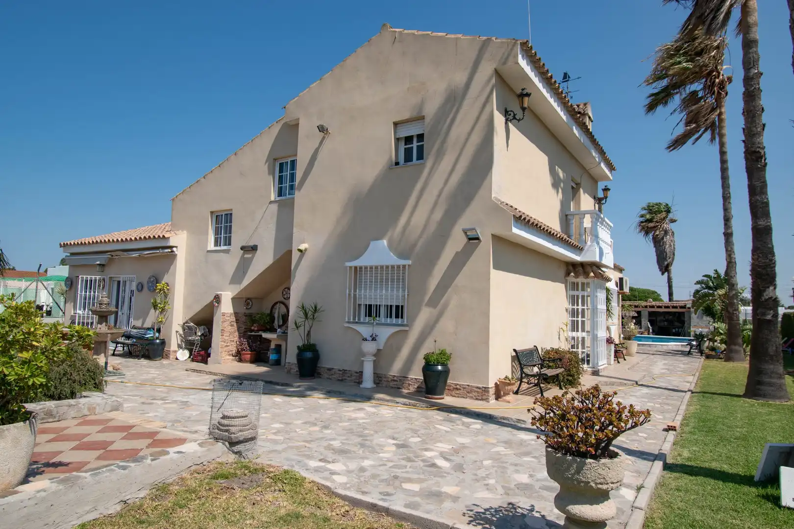 Vista exterior de Casa o xalet en venda en Chiclana de la Frontera