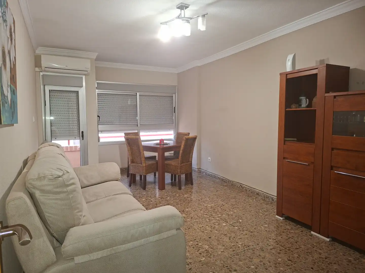 Living room of Flat for sale in Albal  with Air Conditioner, Oven and Balcony