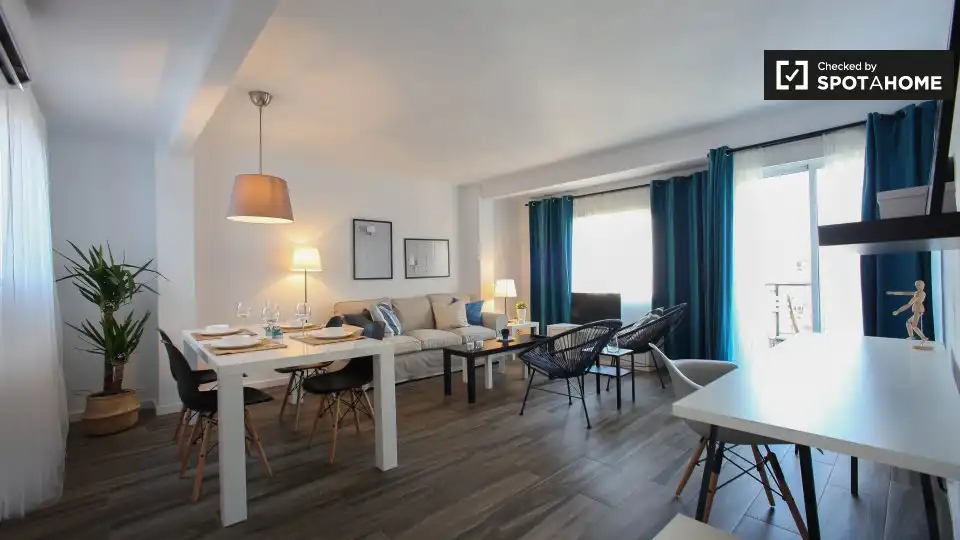 Living room of Flat for rent in Valencia  with Air Conditioner, Heating and Furnished