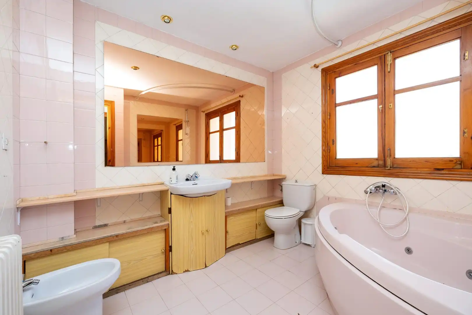 Baño de Casa adosada en venta en Granada con Calefacción, Jardín privado y Terraza