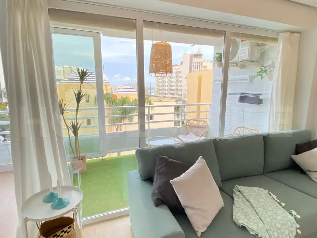 Appartement compact avec terrasse à vendre à La Carihuela - Los Nidos