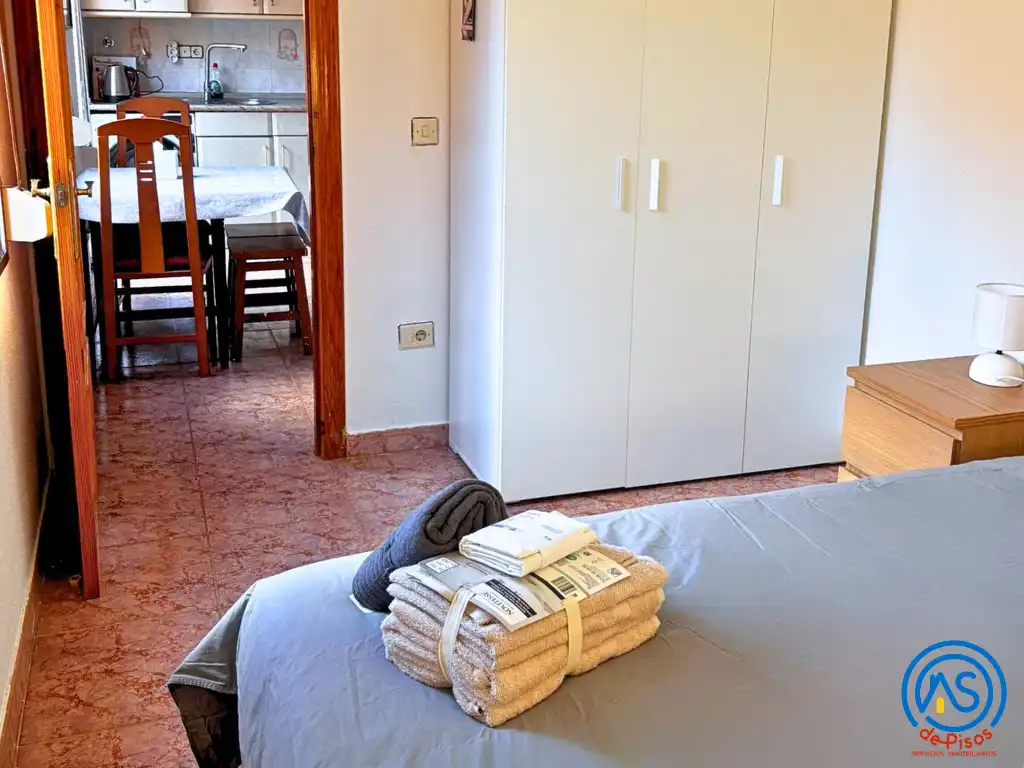 Habitación de Piso de alquiler en Zaragoza con Calefacción, Amueblado y Horno