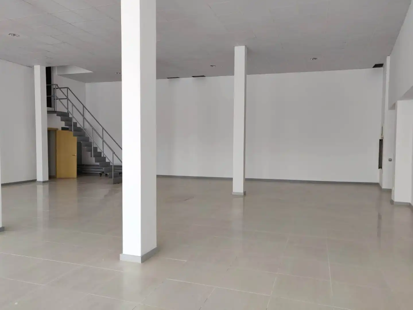 Local de lloguer en La Línea de la Concepción