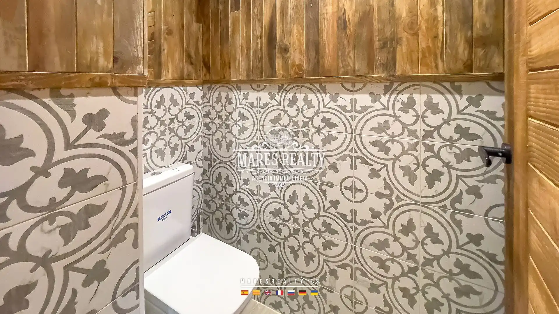 Baño de Local en venta en Lloret de Mar con Aire acondicionado