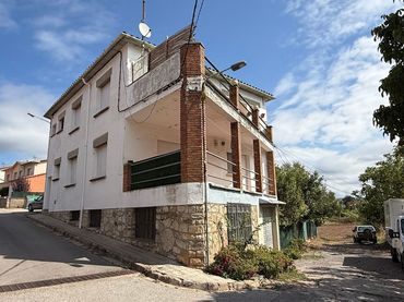 Casa con jardín en venta en Canigó