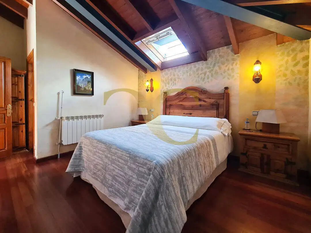 Habitación de Casa o chalet en venta en Cangas de Onís