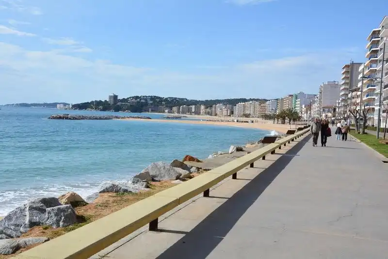 Vista exterior de Planta baixa en venda en Calonge i Sant Antoni amb Jardí privat, Terrassa i Balcó