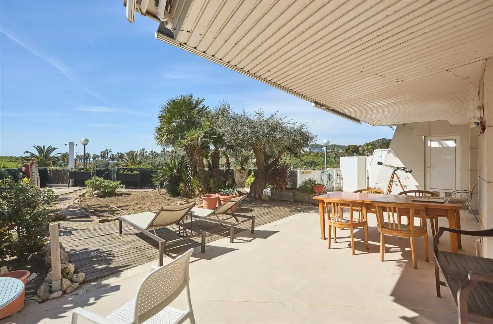 Terraza de Piso en venta en Sitges con Calefacción, Terraza y Piscina