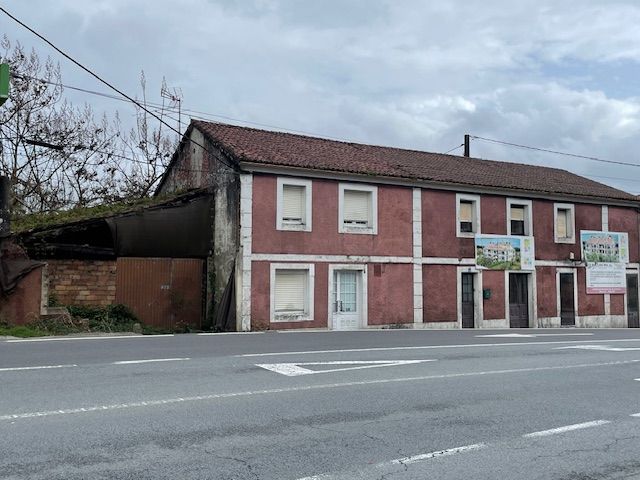 Vista exterior de Edificio en venta en Teo
