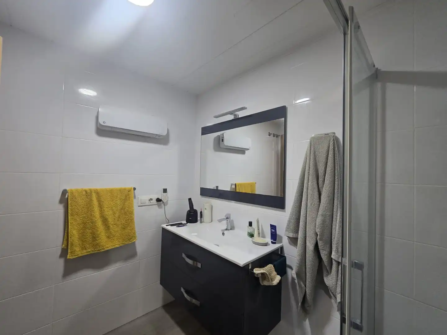Baño de Piso en venta en Castellón de la Plana / Castelló de la Plana con Aire acondicionado, Parquet y Trastero