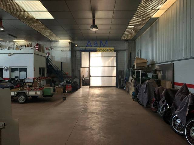 Nave industrial en Venta en Ceramistas en Zaratán
