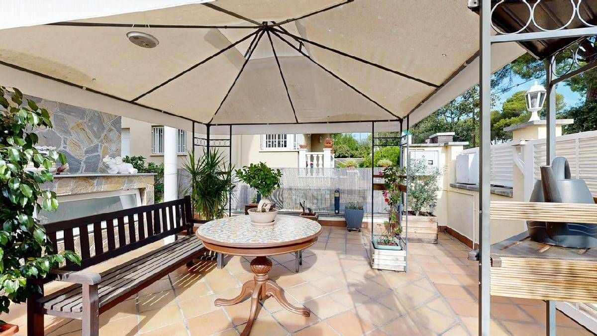 Terrassa de Casa o xalet en venda en Barberà del Vallès amb Calefacció, Jardí privat i Terrassa